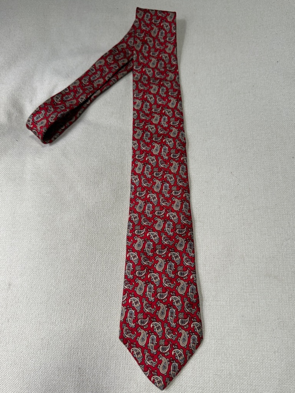 Vintage Paisley Italian Silk tie Made in USA red Gold blue 56”